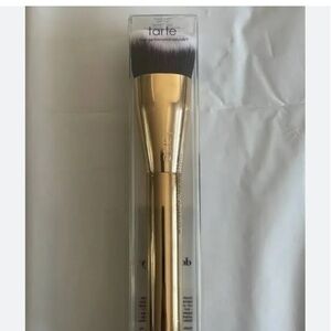 tarte Gold Foundation Brush with Black & White Bristles